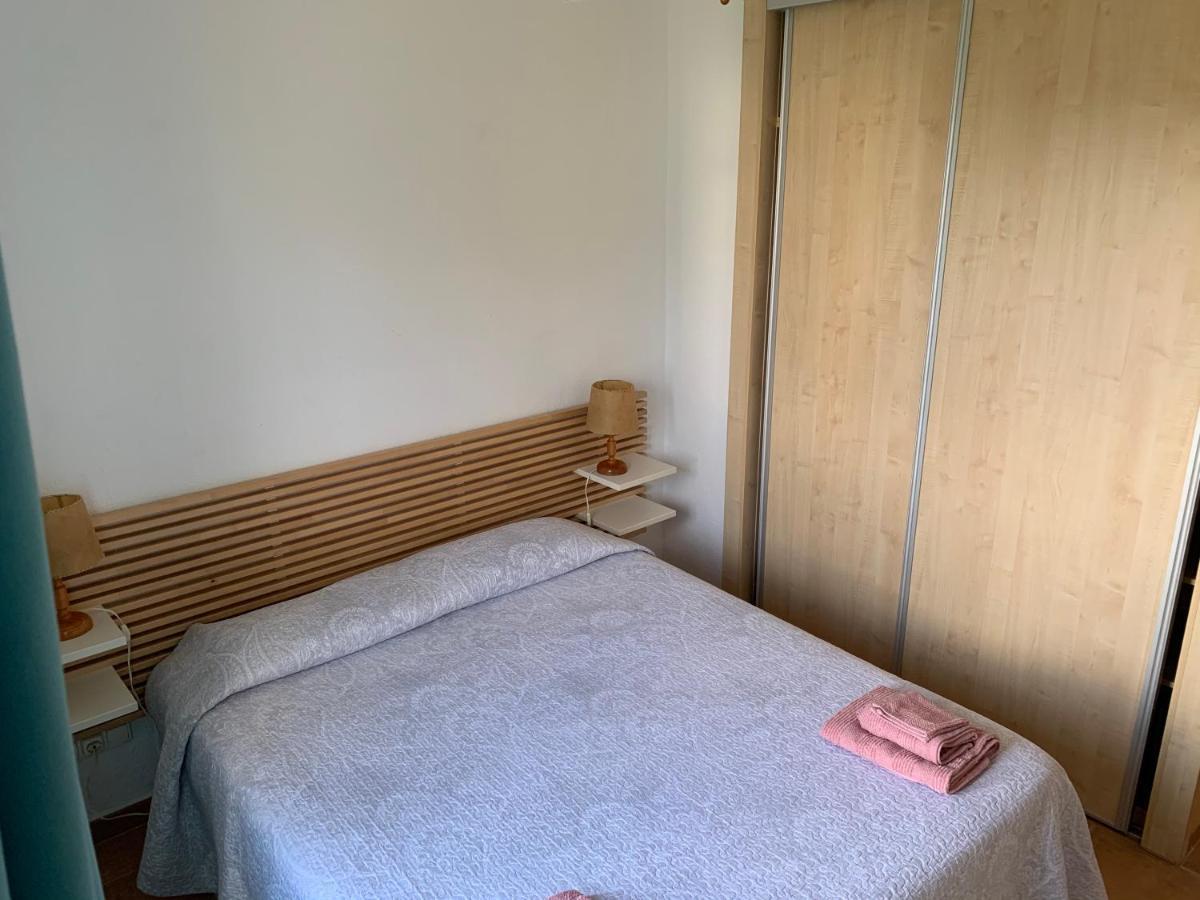 Apartamento Ca la Marta apartamento con piscina y jardín a 150m de la playa Arenal d'en Castell Exterior foto